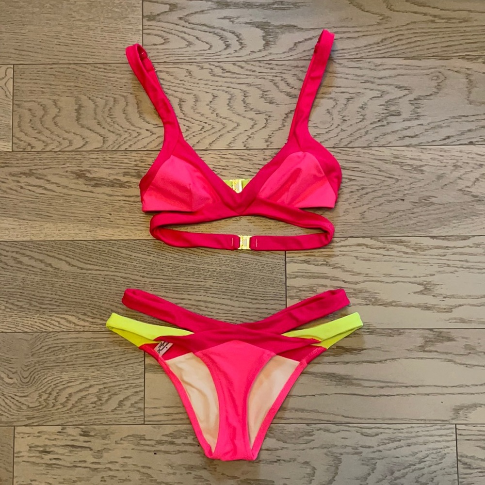 Agent Provocateur bikini set size 2